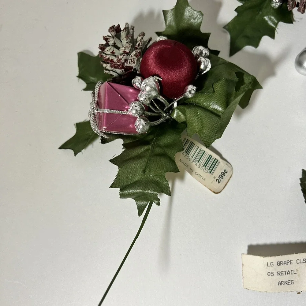 Lot of 8 Vintage‎ Christmas Floral Stems Michaels Decor Winter Holiday Greenery